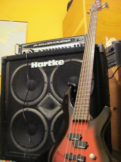 http://baskytara.com/img/m/1232/t/p16t3ke7gb1lkb6a46ulj489gk3.jpg
