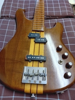 https://baskytara.com/img/m/24634/t/p1h5v7puvhpom151m16tc180717pe3.jpg