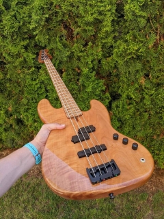 https://baskytara.com/img/m/25236/t/p1g69vsf9r1vh6ibt11i31bn0b7j3.jpg
