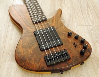 https://baskytara.com/img/m/2556/t/p1dsmpnkub1s4c36s14vl1ujchg07.jpg