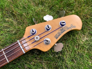 https://baskytara.com/img/m/2556/t/p1j1i8rfpq1fkd37310vfro41c5vt.jpg